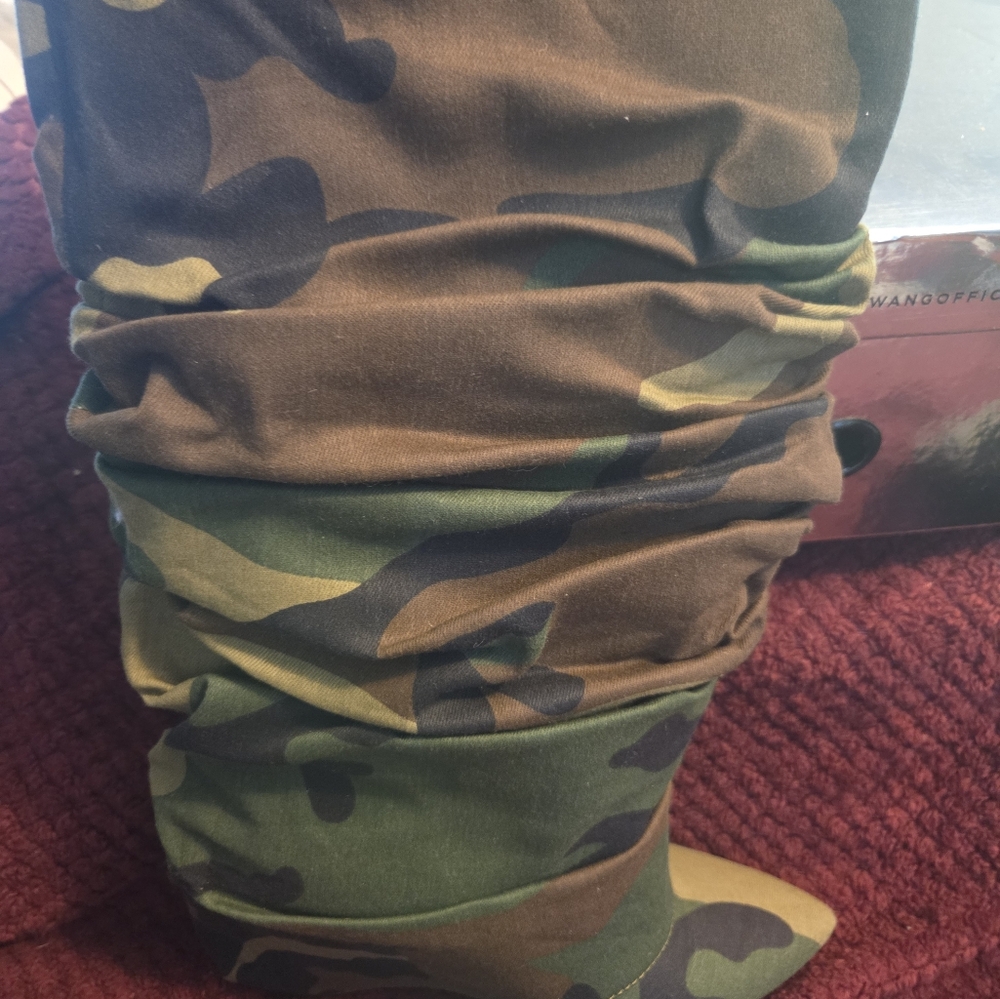 Camo Slim-Fit Bottoms in Green/Brown